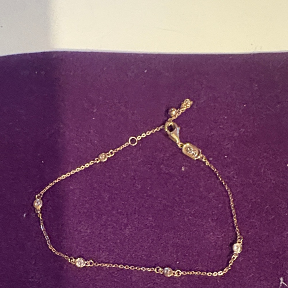 Elegant 14kt Gold Levian Station Bracelet with Diamond Accents